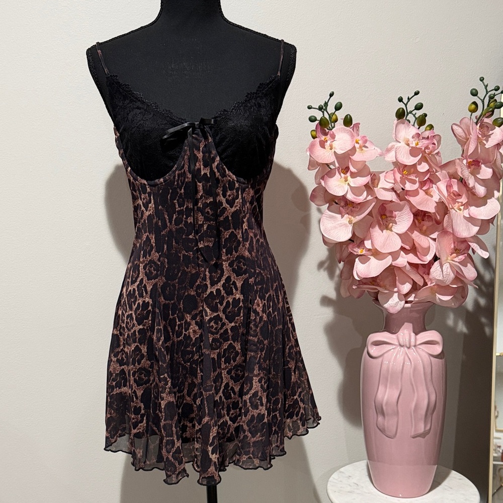 Windsor Leopard Print Chemise with Black Lace